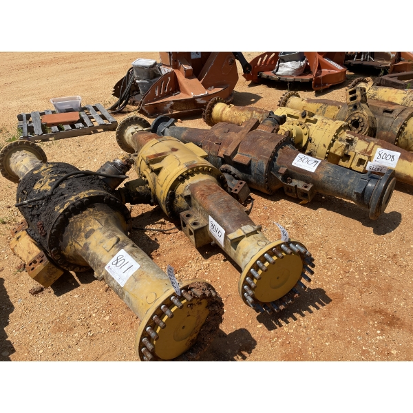 DRIVE AXLE