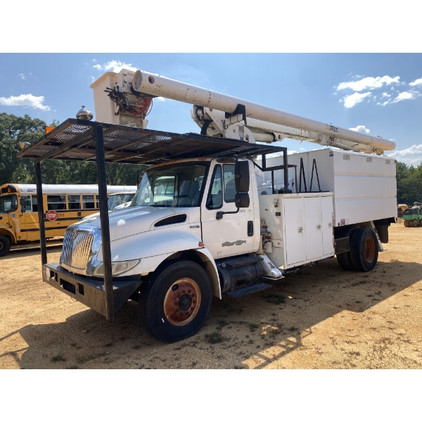 2008 INTERNATIONAL DURASTAR 4300 Bucket Truck
