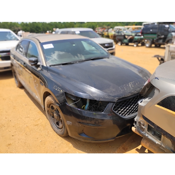 2014 FORD TAURUS Automobile