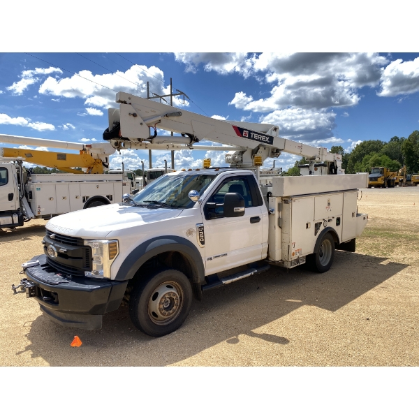 2019 FORD F550 XL Bucket Truck