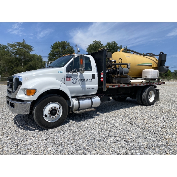 2015 FORD F750 XLT Vacuum Truck