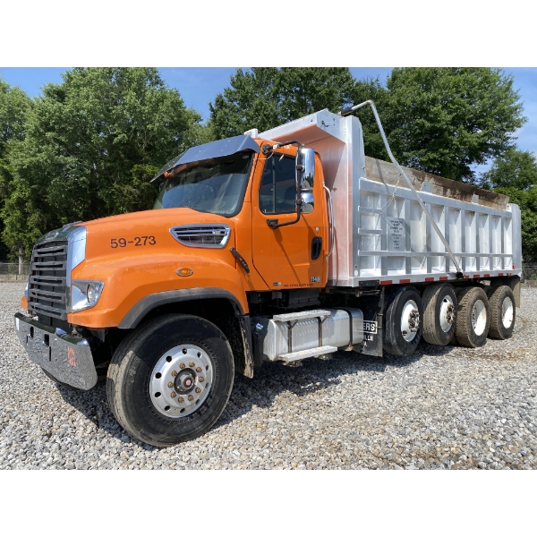 2015 FREIGHTLINER 114SD Dump Truck