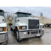 Image 4 : 2016 MACK CHU613 Sleeper Truck