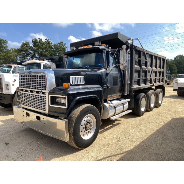 1996 FORD LTL 9000 Dump Truck