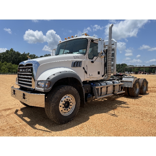 2024 MACK GR64FT Day Cab Truck