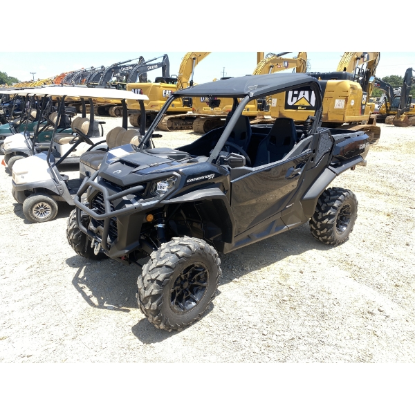 2023 CAN-AM COMMANDER XT UTV