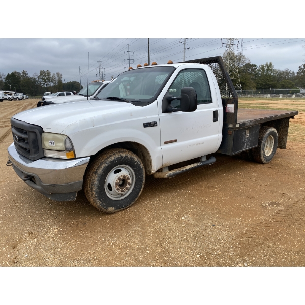 2003 FORD F350 XL Flatbed Truck