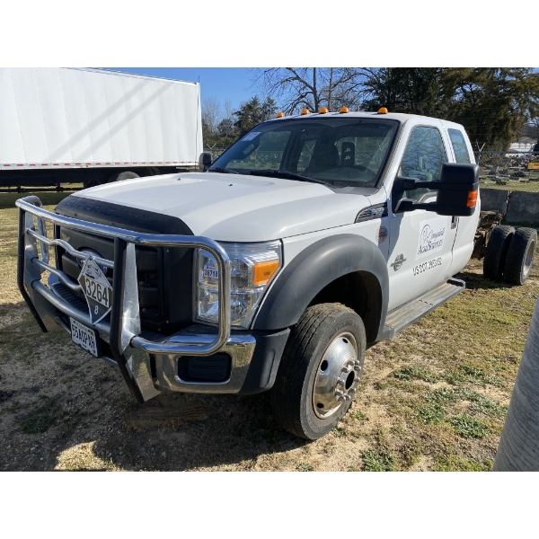2011 FORD F550 XL Cab and Chassis Truck