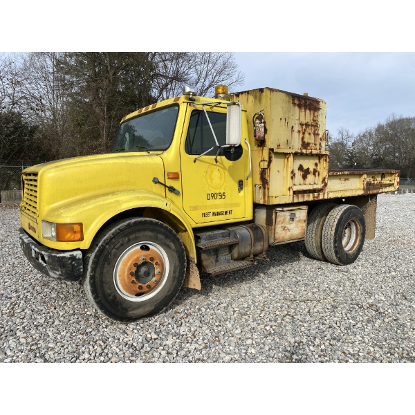 1990 INTERNATIONAL 4700 Flatbed Dump Truck