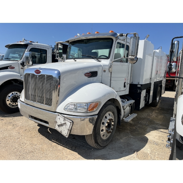 2020 PETERBILT 337 Fuel / Lube Truck