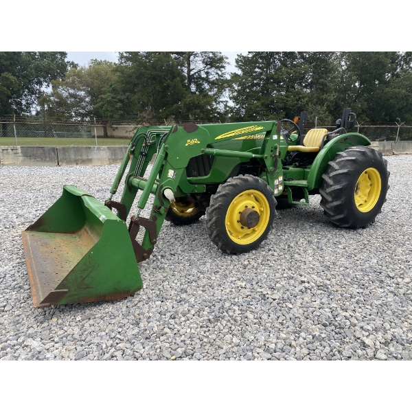 2007 JOHN DEERE 5425 Farm Tractor