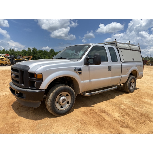 2008 FORD F250 XL Pickup Truck
