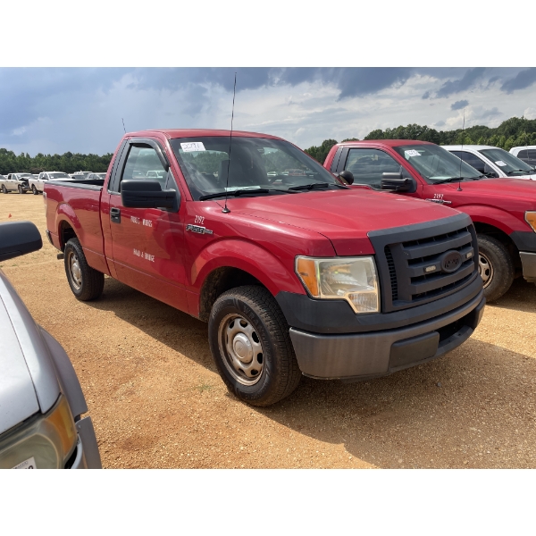 2011 FORD F150 XL Pickup Truck