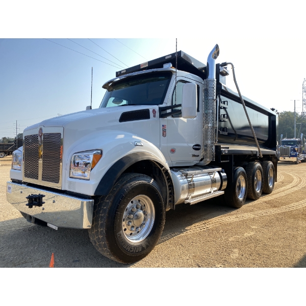 2025 KENWORTH T880S Dump Truck