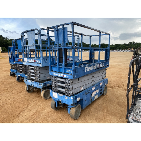 2013 GENIE GS-2632 Scissor Lift