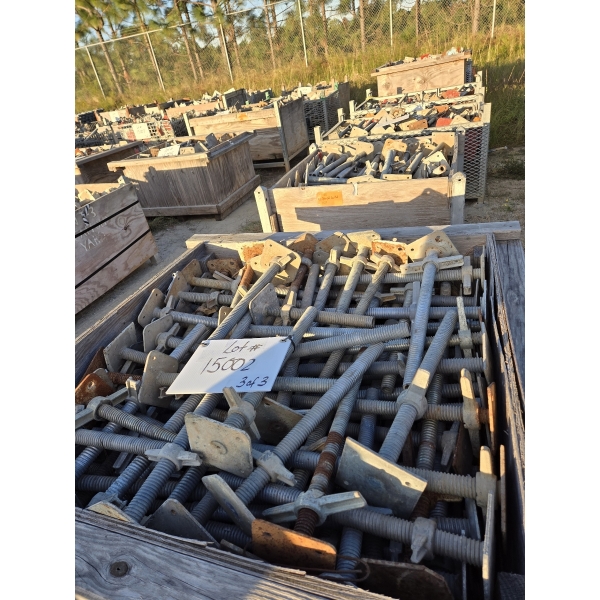 SYSTEM JACK/BASE PLATE Aerial Work Platform