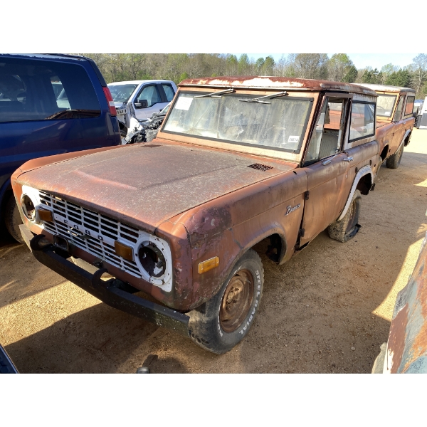 FORD BRONCO SUV