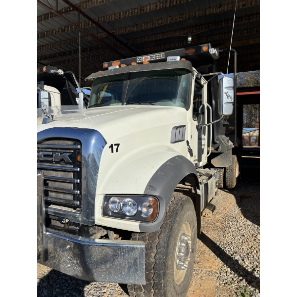 2023 MACK GR64F Dump Truck