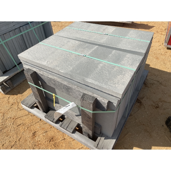 18" x 36" x 1.5" THERMALED BLUEstone PATTERN PAVERS