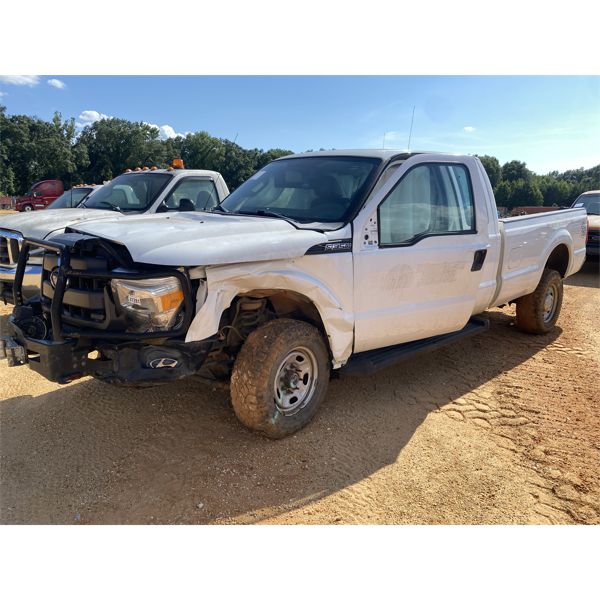 2016 FORD F350 XL Pickup Truck