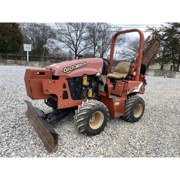 2015 DITCH WITCH RT45 Trencher