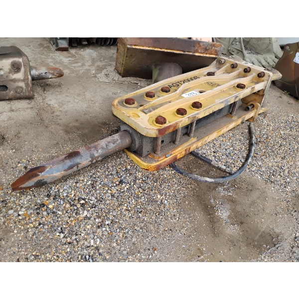 AGT 2000S HYD HAMMER