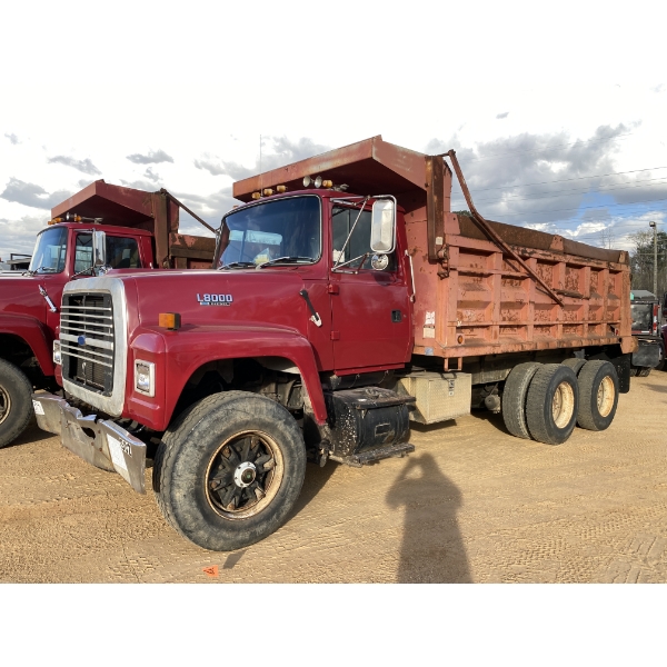 1992 FORD LT8000 Dump Truck