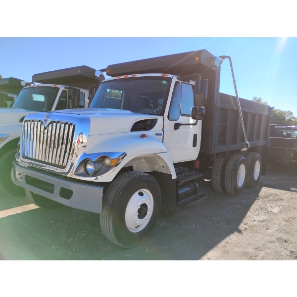 2012 INTERNATIONAL 7400 Dump Truck
