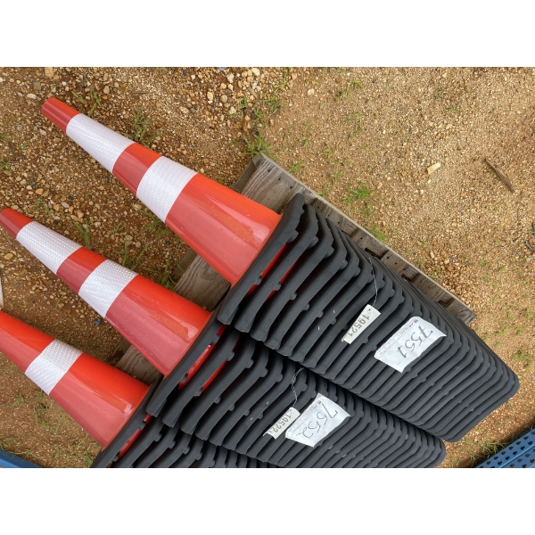 SAFETY CONES, APPROX 25