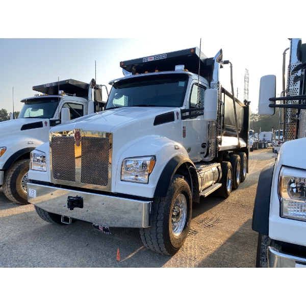 2025 KENWORTH T880S Dump Truck