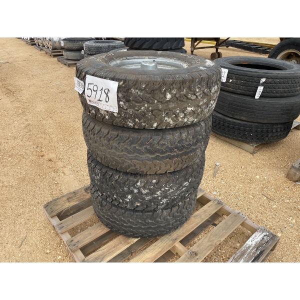 31 X 10.5R15 LT TIRES & RIMS (4)