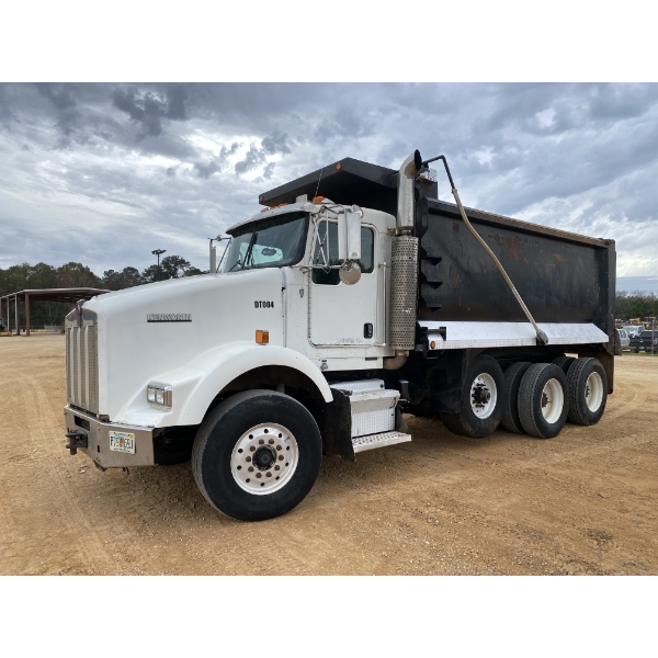 2007 KENWORTH T800 Dump Truck