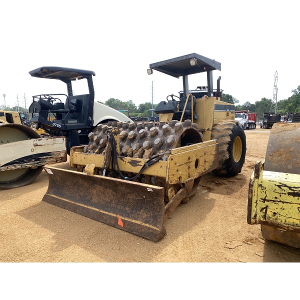 1999 CAT CP-563C Roller