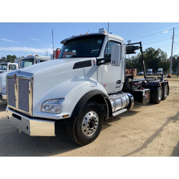 2025 KENWORTH T880 Roll Off Truck