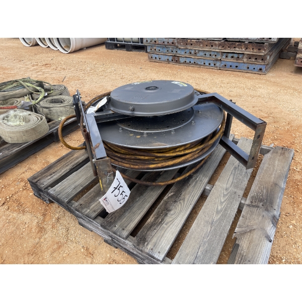 ELECTRICAL CORD REEL