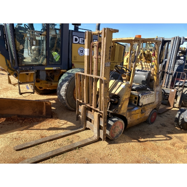 TOYOTA AM4008 Forklift - Mast