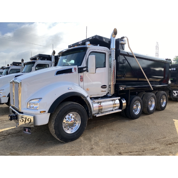 2025 KENWORTH T880 Dump Truck