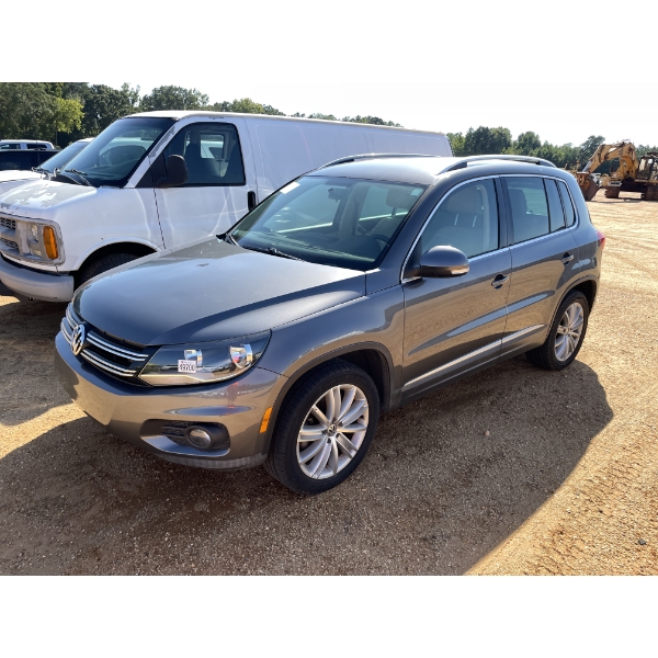 2013 VOLKSWAGEN TIGUAN SUV