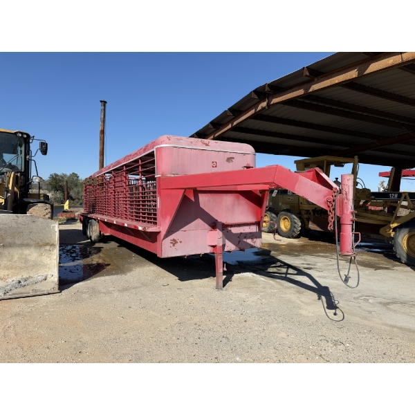 HOMEMADE  Livestock Trailer