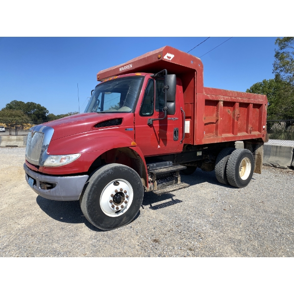 2014 INTERNATIONAL DURASTAR 4300 Dump Truck