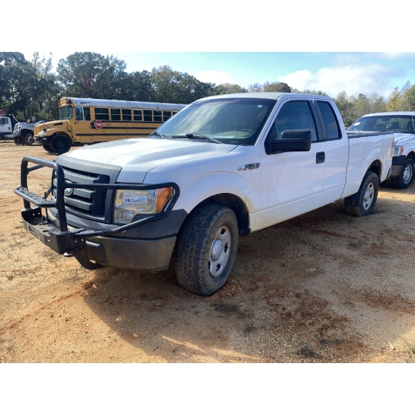 2009 FORD F150 XL Pickup Truck