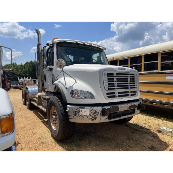 2010 FREIGHTLINER M2 Day Cab Truck