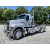 Image 1 : 2025 MACK PI64T Day Cab Truck