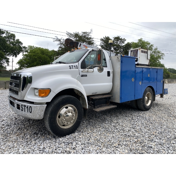 2005 FORD F750 XLT Service / Mechanic Truck
