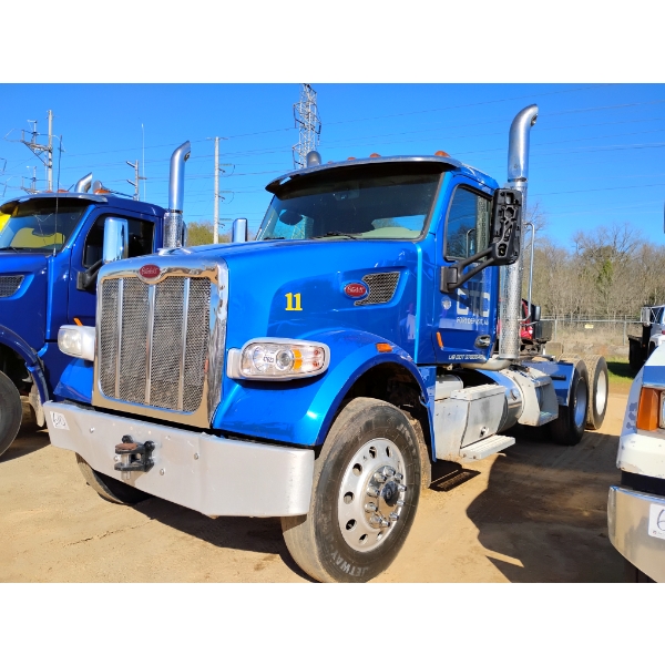 2018 PETERBILT 567 Day Cab Truck