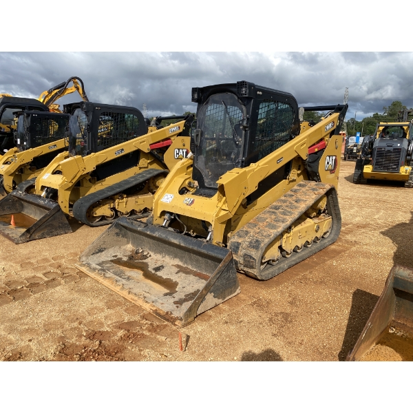 2023 CAT 299D3 XE Skid Steer Loader - Crawler