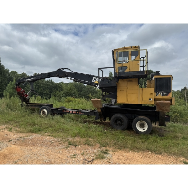 2013 CAT 569 Log Loader