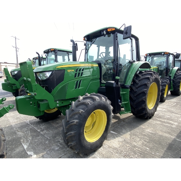 2016 JOHN DEERE 6110M Farm Tractor