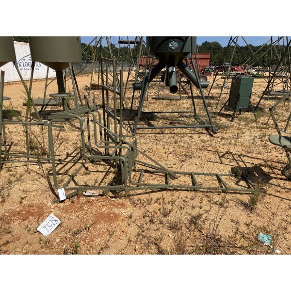 LADDER DEER STAND TWO PERSON, APPROX 12'