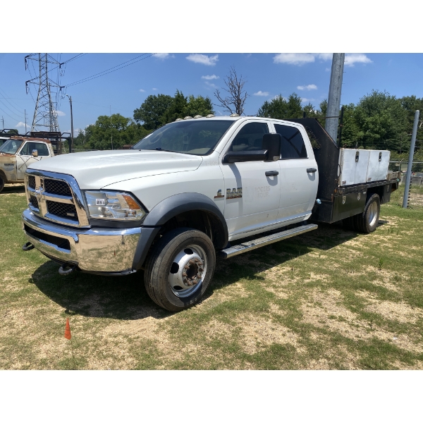 2017 RAM 5500 HD Flatbed Truck